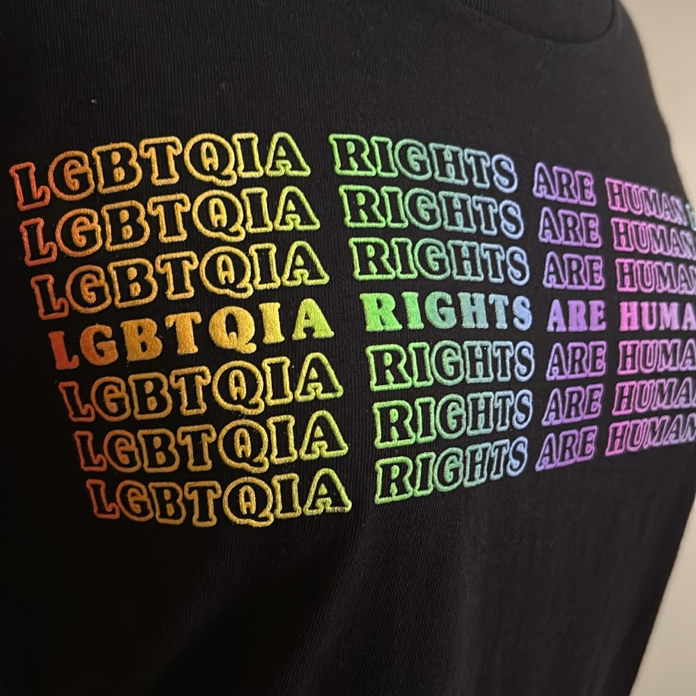 Human Rights tee 🏳️🌈🏳️⚧️ - Picture 2 of 7